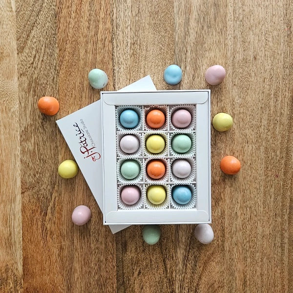 Mini Tarbosh-style chocolates in a 12-piece set