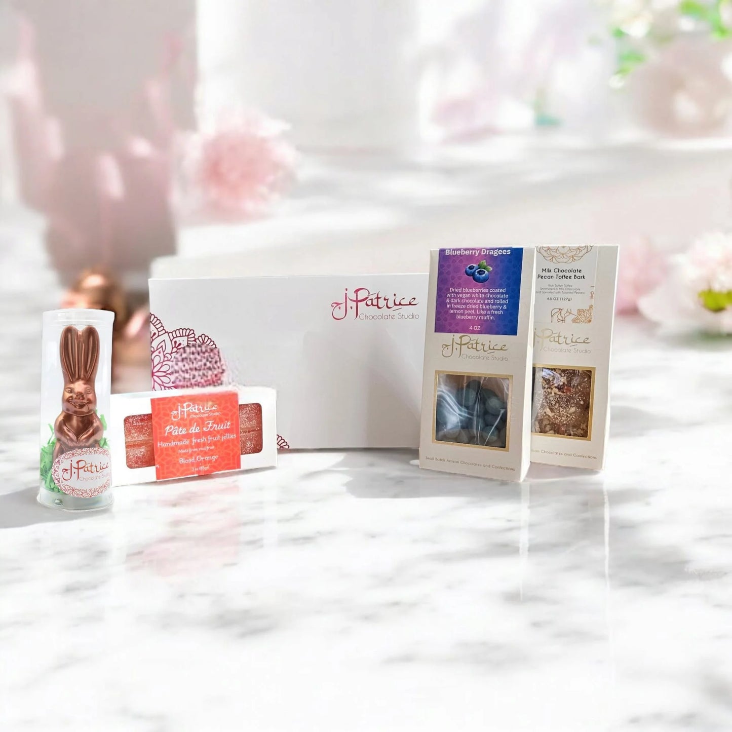 Deluxe Easter bundle with chocolates and treats